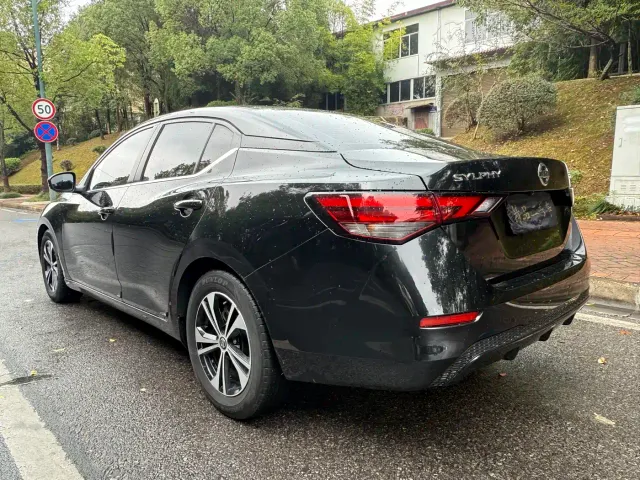 Nissan Sylphy — Фото автомобиля 5