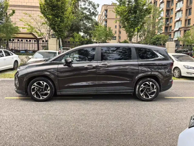 Hyundai Custo — Фото автомобиля 5