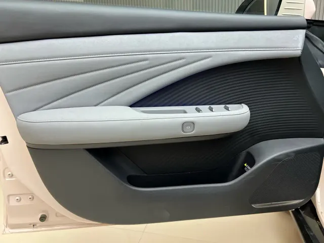 Nissan N7 — Фото автомобиля 10