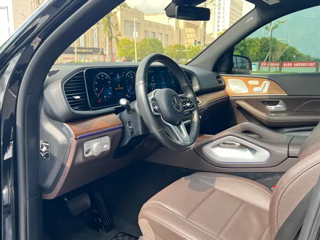 Mercedes-Benz GLS-Class — Фото автомобиля 4