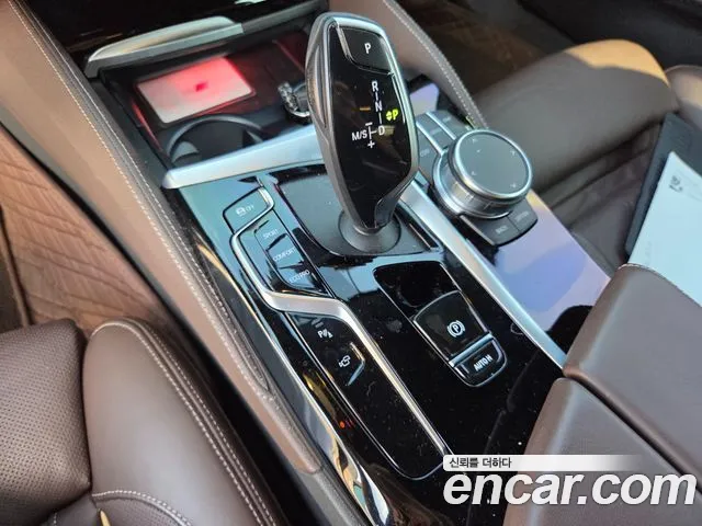 BMW 5 Series G30 — Фото автомобиля 13