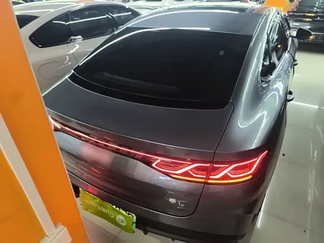 BYD Qin L — Фото автомобиля 5
