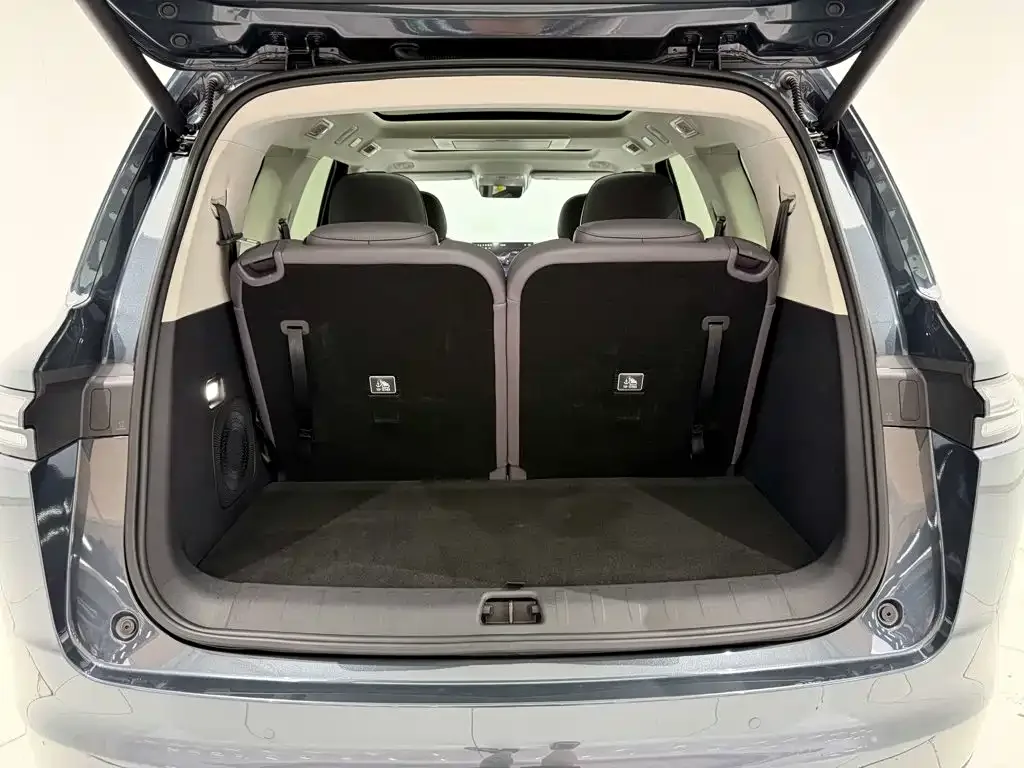 Leapmotor Leapmotor C16 2024 Extended Range 200 Premium Edition — Фото автомобиля 28