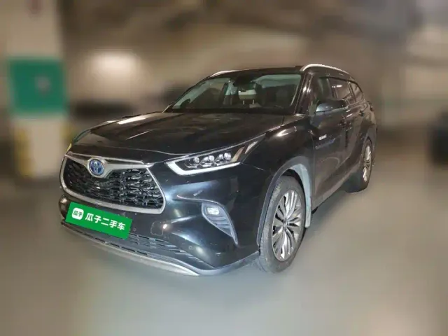 Фотография автомобиля — Toyota Highlander