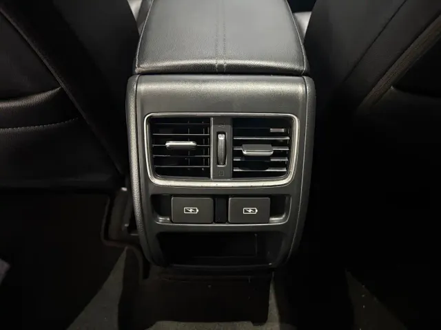 Honda Accord — Фото автомобиля 17