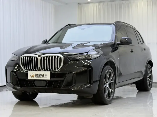 Фотография автомобиля — BMW X5