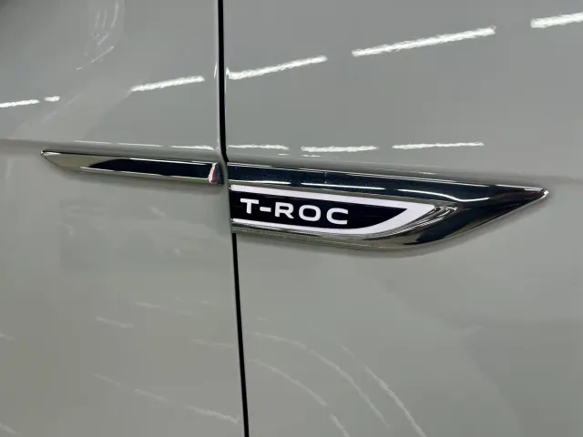 Volkswagen T-Roc — Фото автомобиля 9