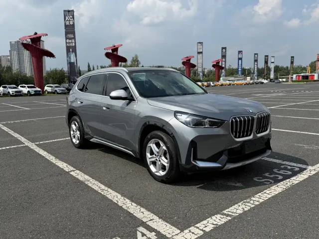 BMW X1 — Фото автомобиля 3