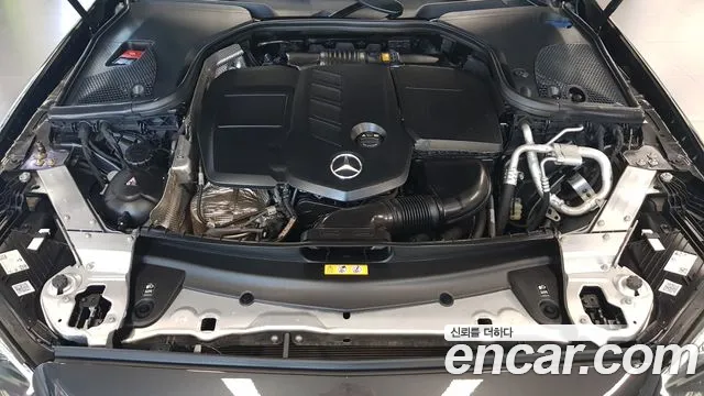 Mercedes-Benz E-Class — Фото автомобиля 6