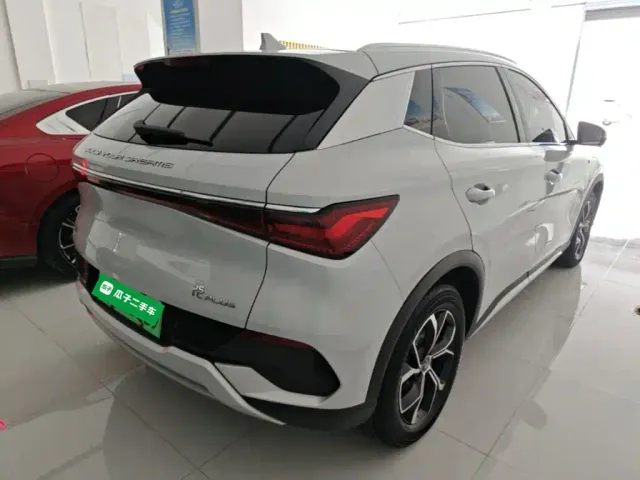 BYD Yuan PLUS — Фото автомобиля 6