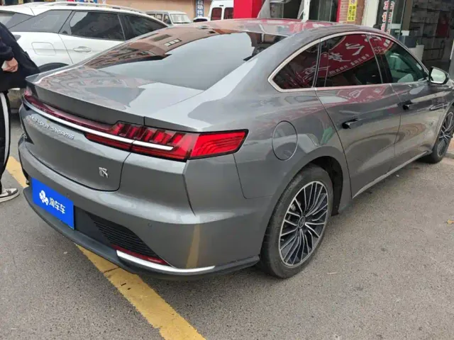 BYD Han — Фото автомобиля 3