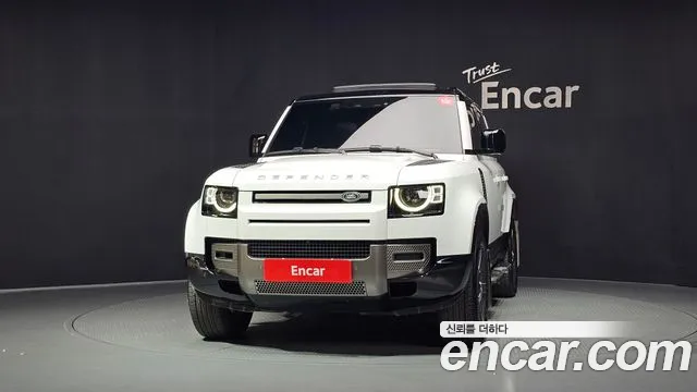 Land Rover Defender — Фото автомобиля 3