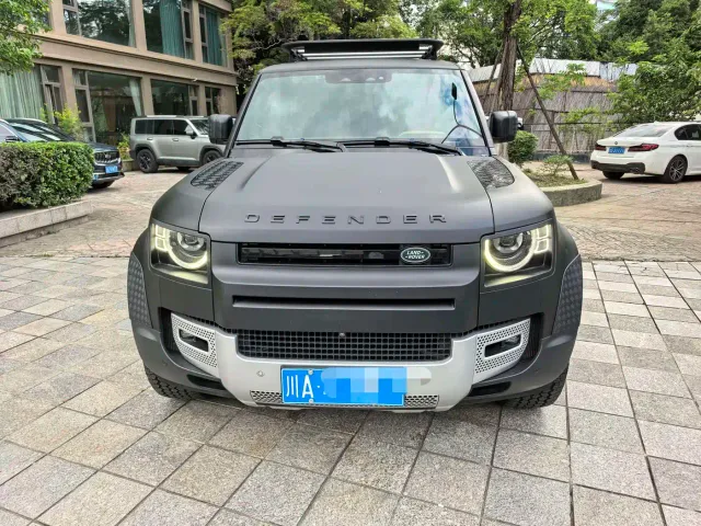 Land Rover Defender — Фото автомобиля 2