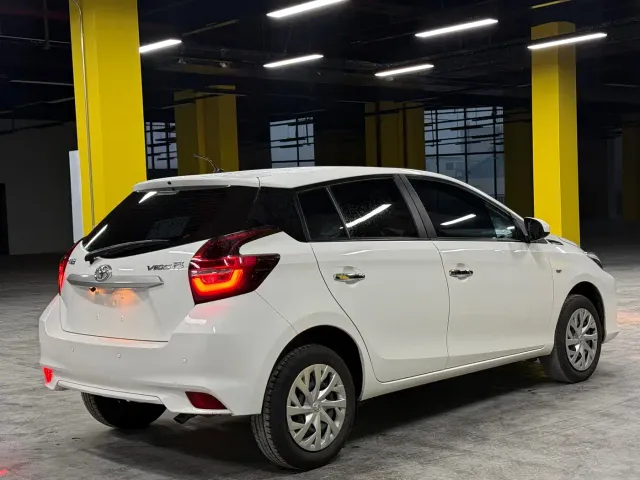 Toyota Vios FS — Фото автомобиля 4