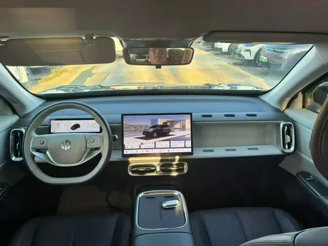 Leapmotor B10 — Фото автомобиля 4