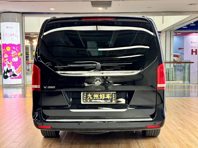 Mercedes-Benz V-Class — Фото автомобиля 6