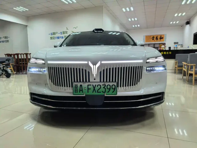 Voyah Zhuiguang L — Фото автомобиля 2