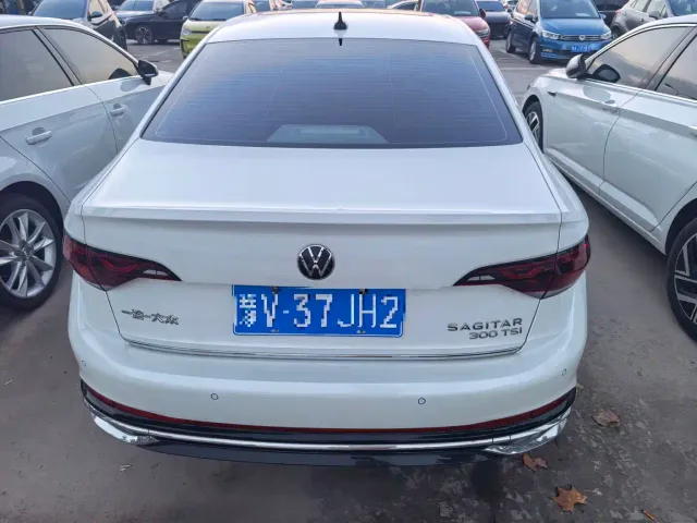 Volkswagen Sagitar — Фото автомобиля 13