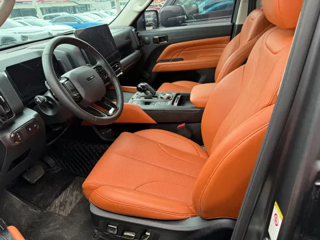 Haval H9 — Фото автомобиля 10