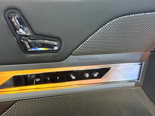 BMW 7 Series — Фото автомобиля 13