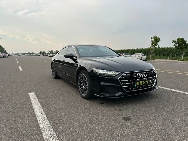 Audi A7L — Фото автомобиля 3