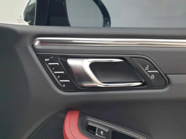 Porsche Macan — Фото автомобиля 18