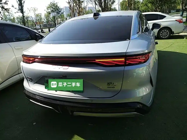 BYD Han L — Фото автомобиля 5