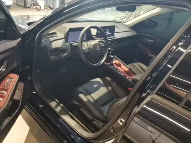 Honda Accord — Фото автомобиля 15