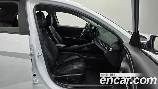 Hyundai Avante CN7 — Фото автомобиля 17