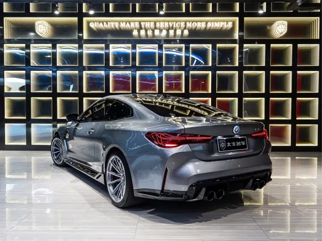 BMW M4 — Фото автомобиля 4