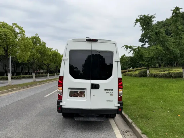 Iveco Daily — Фото автомобиля 7