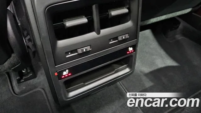 Porsche Macan — Фото автомобиля 18