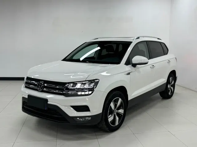 Фотография автомобиля — Volkswagen Tharu