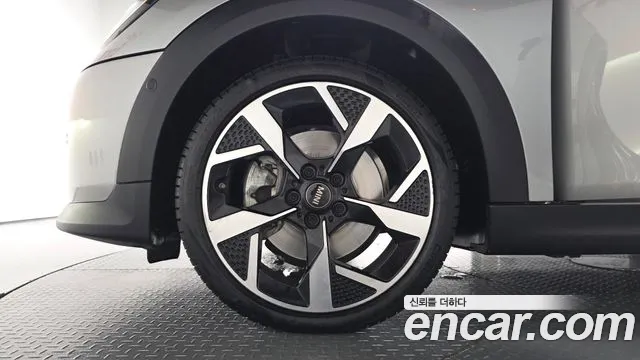 MINI Cooper 4th Gen — Фото автомобиля 5