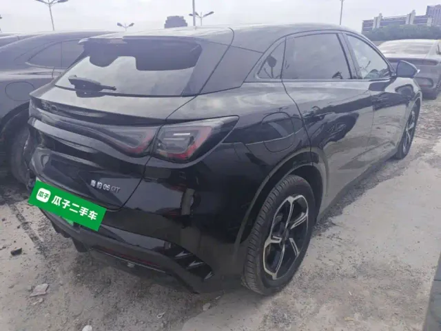 BYD Seal 06 GT — Фото автомобиля 6