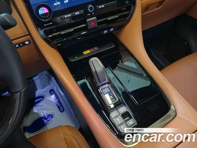 Toyota Alphard — Фото автомобиля 19