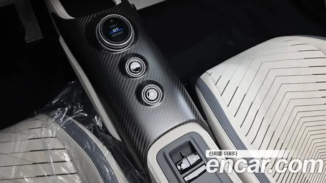 Maserati MC20 — Фото автомобиля 9