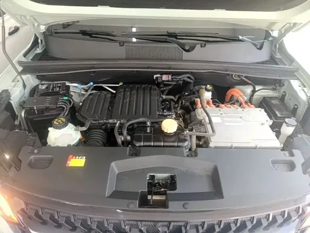 Wuling Asta — Фото автомобиля 19