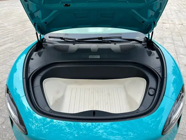 Xiaomi SU7 — Фото автомобиля 4