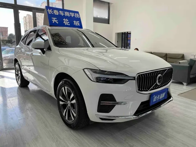 Volvo XC60 — Фото автомобиля 3