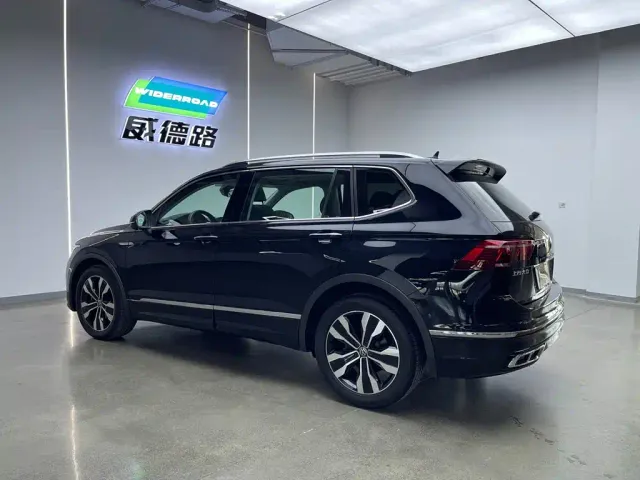 Volkswagen Tiguan L — Фото автомобиля 5