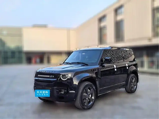Фотография автомобиля — Land Rover Defender