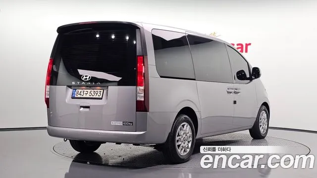 Hyundai Staria — Фото автомобиля 2