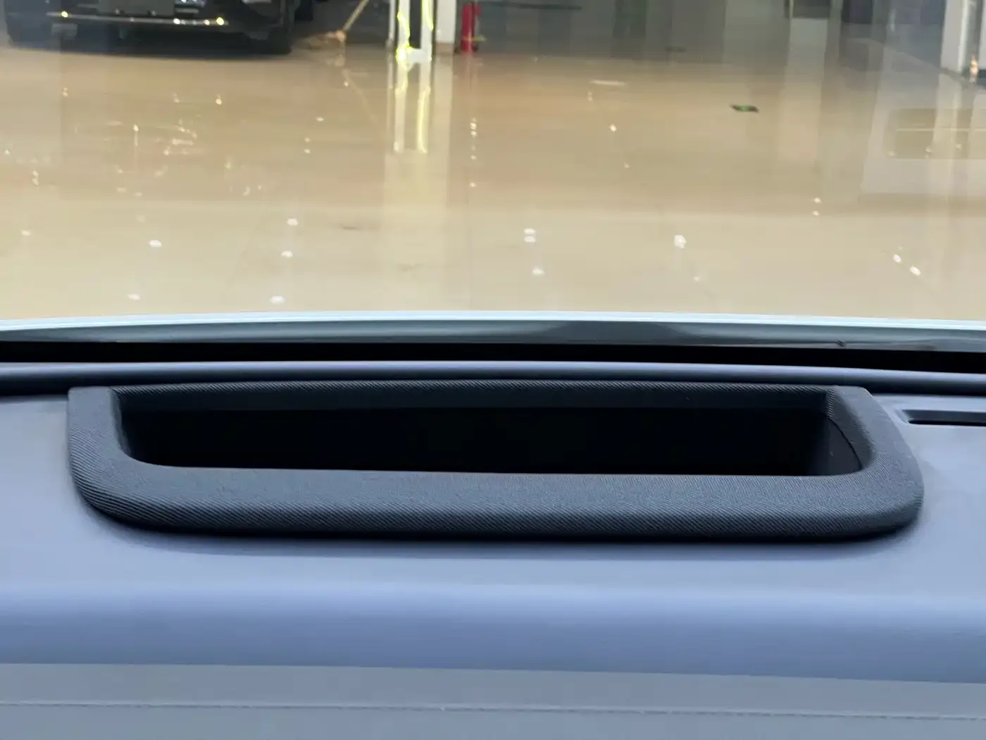 ZEEKR Zeekr MIX 2025 Smart Driving Edition — Фото автомобиля 12