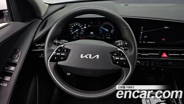 Kia Niro — Фото автомобиля 20