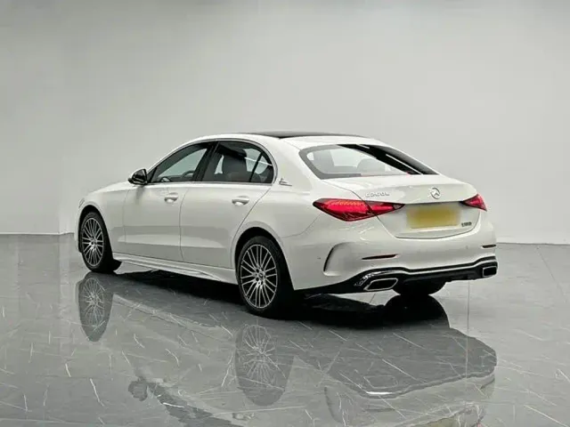 Mercedes-Benz C-Class — Фото автомобиля 9