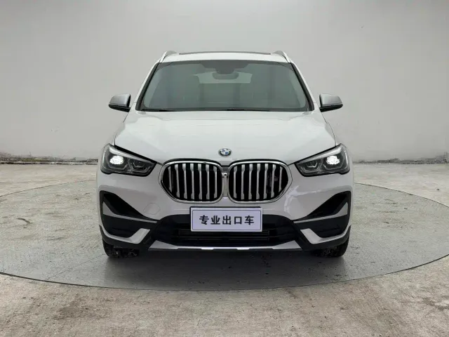 BMW X1 — Фото автомобиля 3