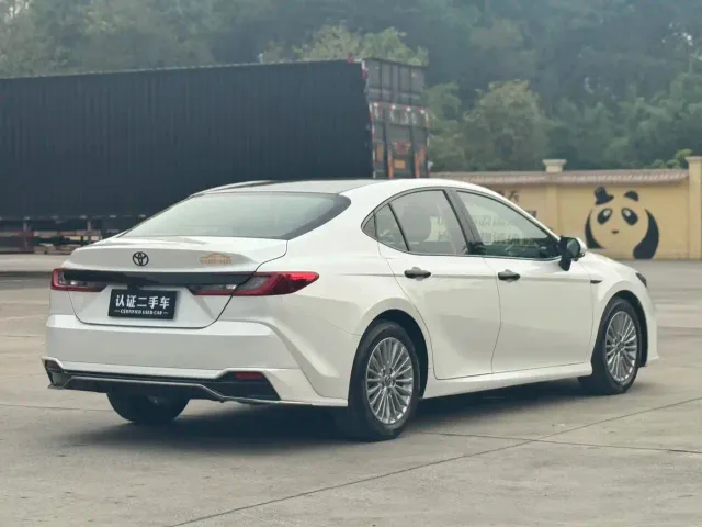 Toyota Camry — Фото автомобиля 9