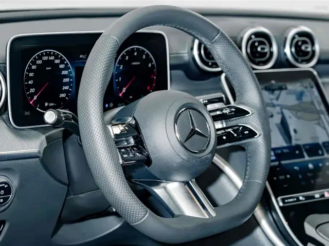 Mercedes-Benz C-Class — Фото автомобиля 9