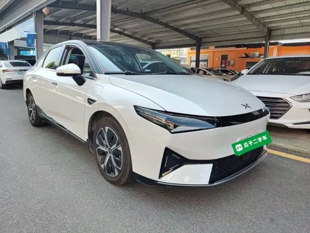 Xpeng P5 — Фото автомобиля 3